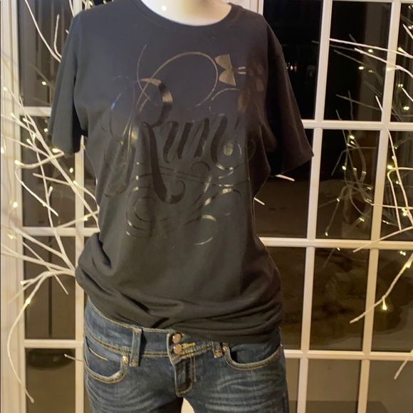 Under Armour tee - Picture 2 of 4